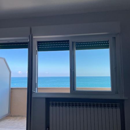 Il Balcone Sul Mare Lägenhet Porto Recanati Exteriör bild
