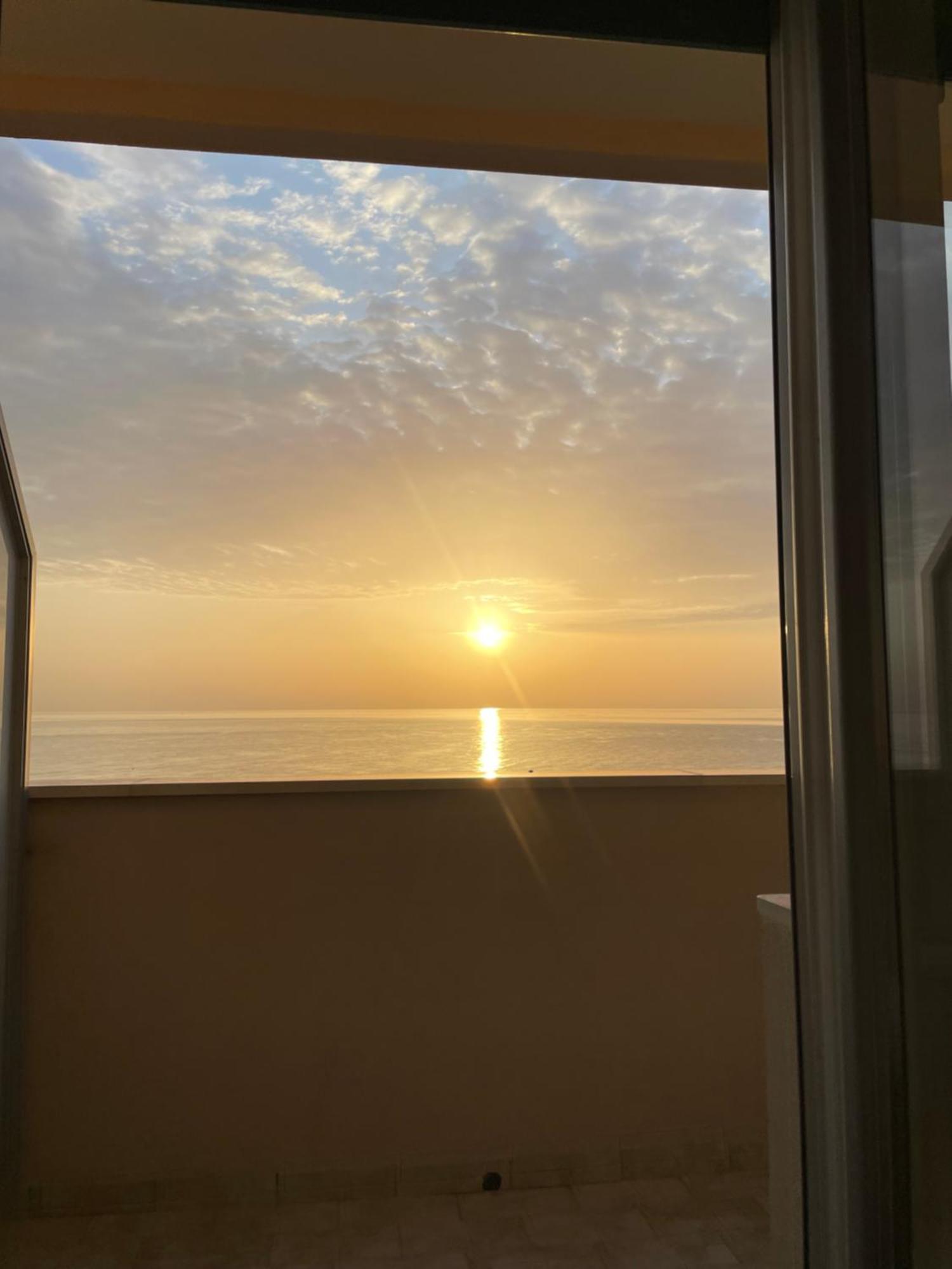 Il Balcone Sul Mare Lägenhet Porto Recanati Exteriör bild