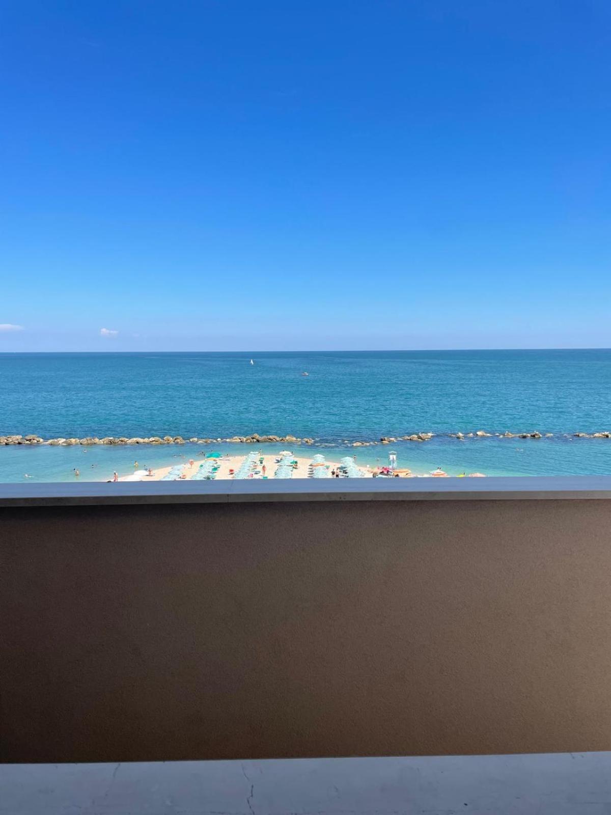 Il Balcone Sul Mare Lägenhet Porto Recanati Exteriör bild